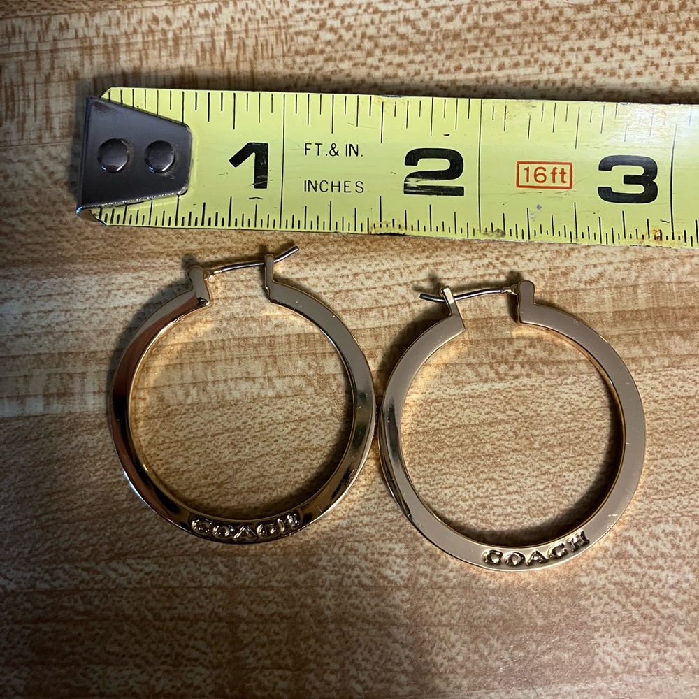 🌸Coach Signature Gold Hoop Earrings - Picture 4 of 5